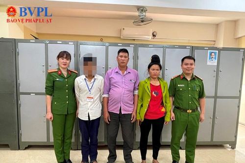 Công an Sơn La hỗ trợ thanh niên bị lừa bán sang Campuchia trở về nhà