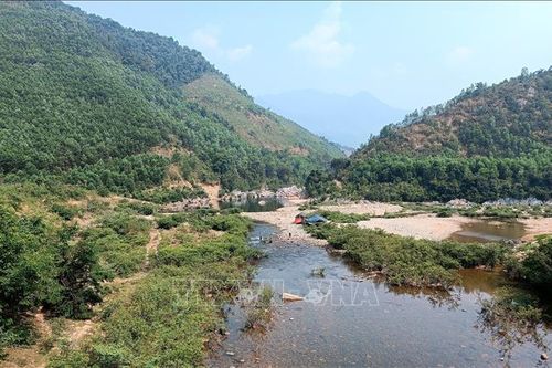 Cấm tắm suối thượng nguồn sông Cu Đê vì xảy ra nhiều vụ đuối nước