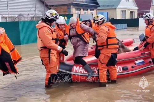 Tổng thống Nga yêu cầu ứng phó kịp thời với tình hình ngập lụt do vỡ đập