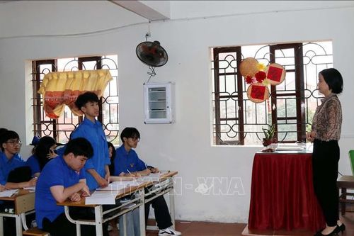 'Đảng viên tuổi 18': Tăng cường sức trẻ cho tổ chức Đảng