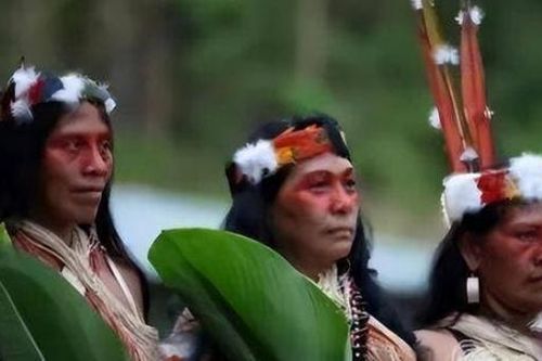 Trên thế giới có một bộ tộc 'thuần nữ', không có lấy một người đàn ông, cách họ sinh sản là như thế nào?