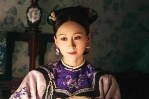 Người này 70 tuổi vẫn được Càn Long lật thẻ bài, rốt cuộc có mị lực gì mà hấp dẫn Càn Long đến vậy?