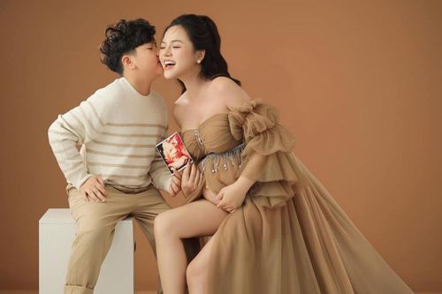 Thu Quỳnh phủ nhận chuyện chia tay, bức xúc khi bị nói con không có bố
