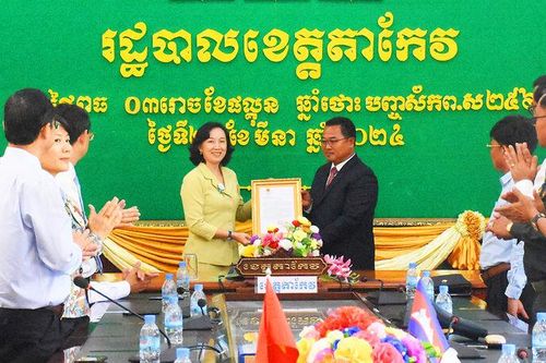 Láng giềng tốt đẹp, hữu nghị truyền thống