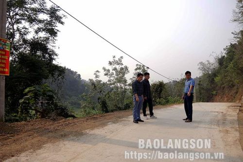 Xây dựng nông thôn mới: Chủ động ở xã vùng khó
