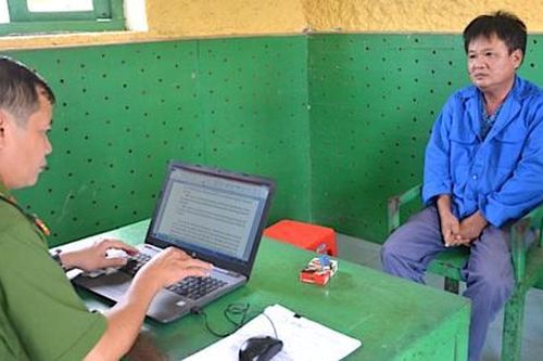 Giả danh bộ trưởng, bí thư tỉnh ủy, lĩnh… 14 năm tù (!)