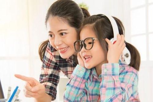 Đồng hành giúp trẻ em sử dụng mạng an toàn