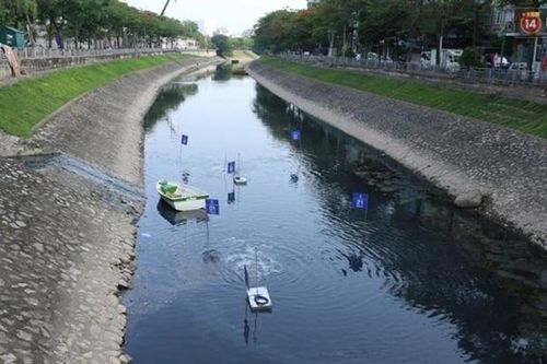 Hồi sinh những dòng sông nước đen