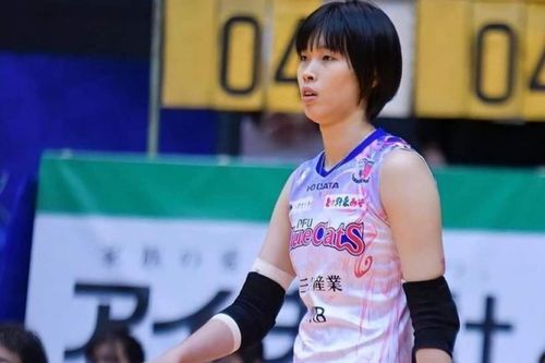 Tin nóng thể thao sáng 9/4: Thanh Thúy đáp trả cực 'chất' khi bị mỉa mai chuyện xuất ngoại