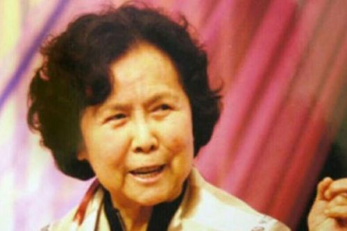 Đạo diễn 'Tây du ký' 1986 Dương Khiết vượt dư luận để kết hôn với người kém 14 tuổi và cái kết