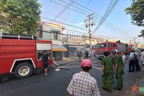 Kiên Giang: Hỏa hoạn thiêu rụi hoàn toàn 2 căn nhà dân