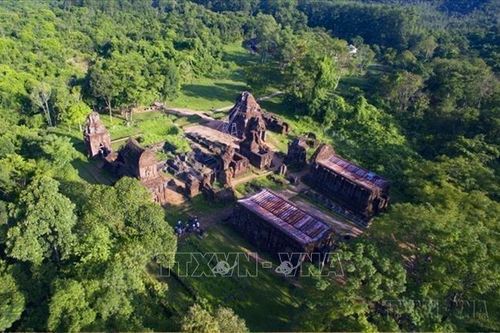 Phát hiện con đường cổ, niên đại hàng nghìn năm tại Di sản Mỹ Sơn