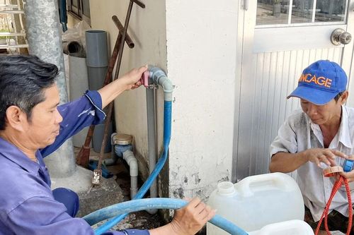 Bến Tre: Giảm 10% giá nước sạch cho người dân trong mùa hạn mặn