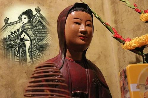 Hoàng hậu từng 'gây bão' trong lịch sử Việt Nam là ai?
