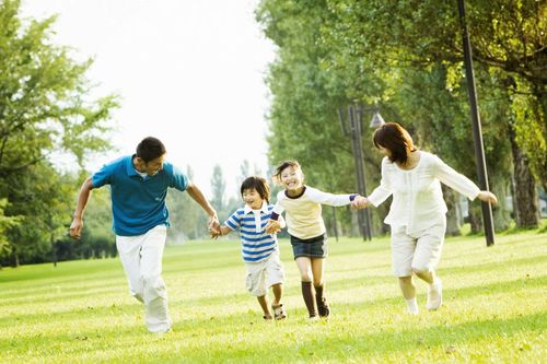 Đây là lý do bố mẹ không nên hứa tùy tiện với con