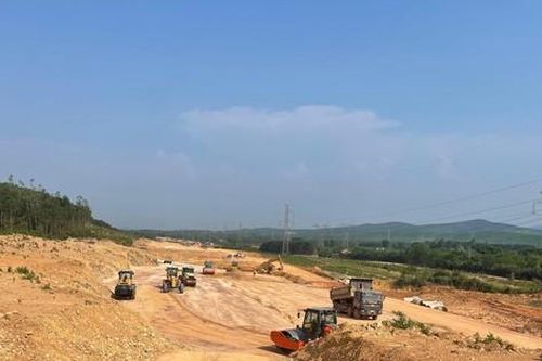Hồi âm 'nhiều gói thầu ở Quảng Bình phạm luật': Sở Kế hoạch và Đầu tư yêu cầu báo cáo