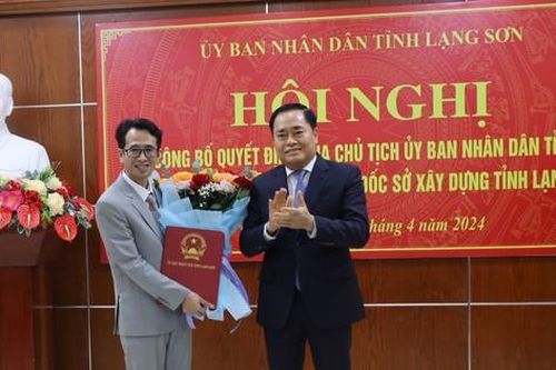 Công bố quyết định của Chủ tịch tỉnh Lạng Sơn về công tác cán bộ