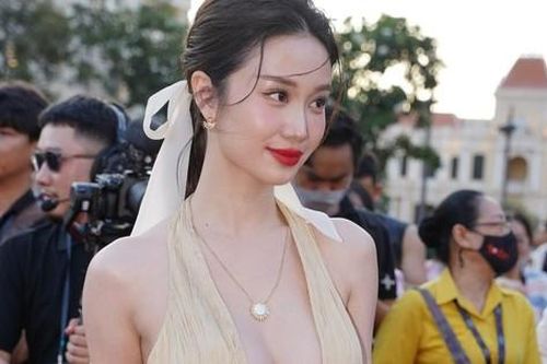 Bộ phim Việt ngập cảnh nóng 'Trước giờ yêu' chưa được duyệt ra rạp