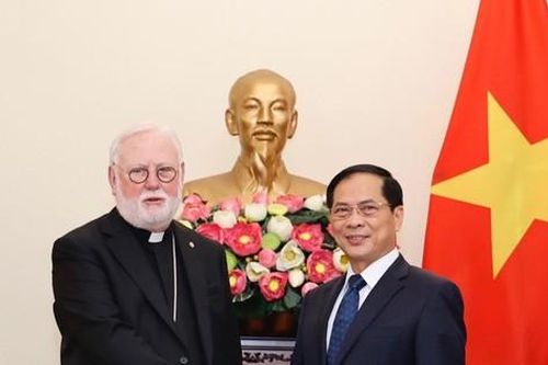 Bộ trưởng Ngoại giao Tòa thánh Vatican ấn tượng khi thăm Việt Nam