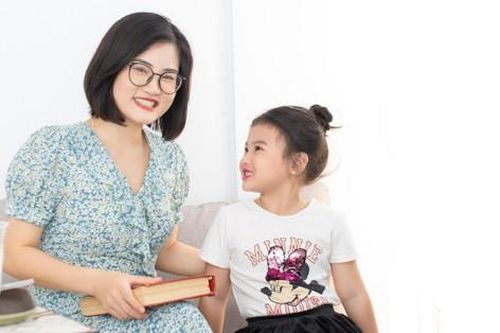 'Tôi chọn sách làm công cụ để đồng hành cùng con'