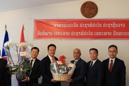 Cùng xây dựng mối quan hệ đặc biệt Việt-Lào