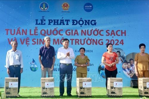 Khoảng 50.000 hộ dân vùng Đồng bằng sông Cửu Long thiếu nước sạch sinh hoạt