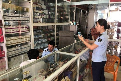 Bình Thuận: Nhiều cơ sở bán mỹ phẩm, thời trang nhập lậu không nguồn gốc