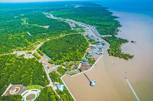 Australian Aid Boosts Climate Resilience in Mekong Delta