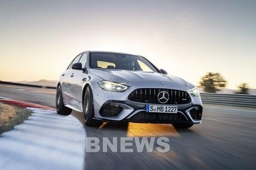 Mercedes-AMG - E PERFORMANCE hiệu năng cao có giá dự kiến 4,9 tỷ đồng