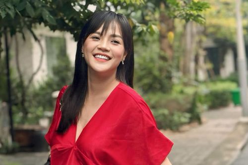Thần thái tươi tắn của Thu Quỳnh sau khi tuyên bố làm mẹ đơn thân
