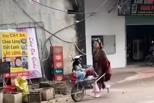 Hot girl Bella đổi gió đi xuyên Việt bằng xe rùa khiến ai cũng ngạc nhiên
