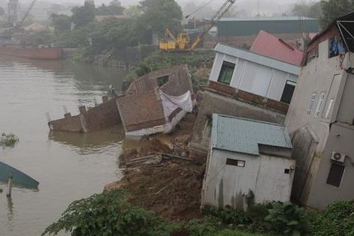 Bắc Ninh lên phương án di dời, tái định cư các hộ dân khu vực sạt lở đê sông Cầu