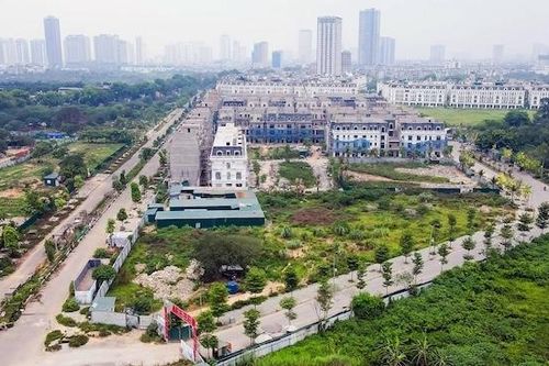 Tiếp tục cảnh báo rủi ro với tăng trưởng kinh tế