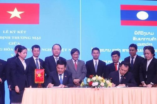 Việt Nam - Lào chính thức ký Hiệp định Thương mại mới