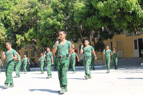 Ngày cuối tuần ở Tiểu đoàn Huấn luyện - Cơ động