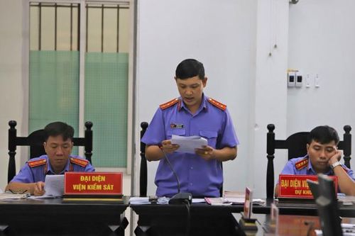 Xét xử sơ thẩm vụ vi phạm quy định về đấu thầu tại CDC Khánh Hòa