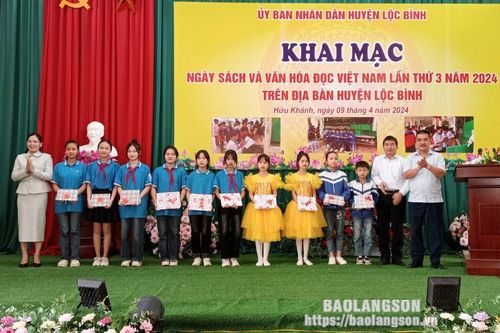 Lộc Bình: Khai mạc Ngày Sách và Văn hóa đọc