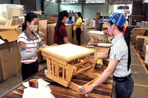 Nhiều cơ hội đẩy mạnh xuất khẩu đồ nội thất bằng gỗ sang Trung Quốc
