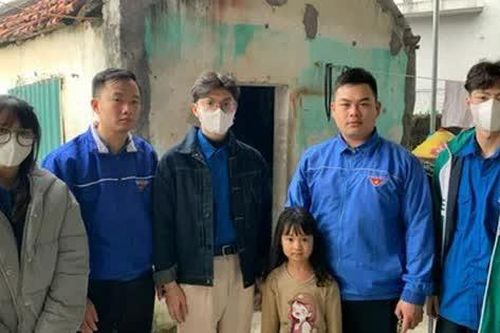 Màu áo xanh bùng nổ sức trẻ