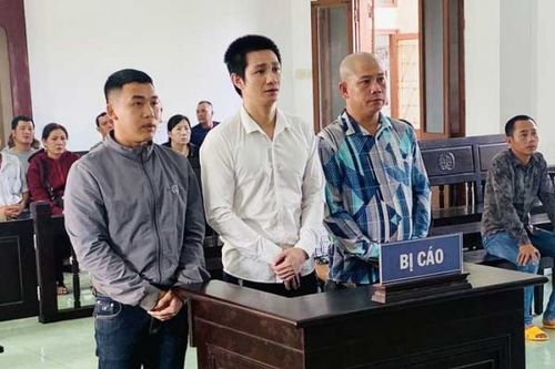 Gã côn đồ 3 tiền án bắn con nợ lĩnh 8 năm tù
