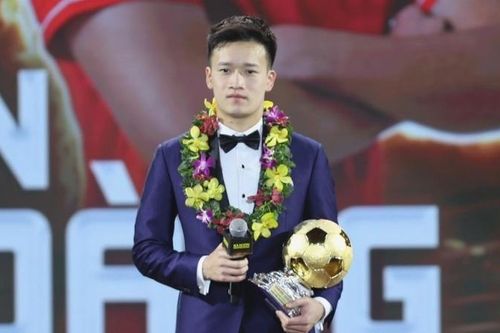 Tiền vệ Hoàng Đức nói về việc xuất ngoại thi đấu