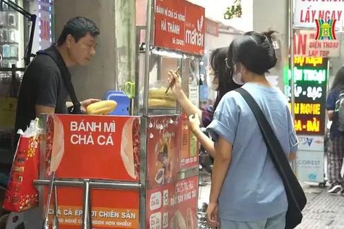 Các nhà ga đường sắt nội đô bị lấn chiếm, chiếm dụng