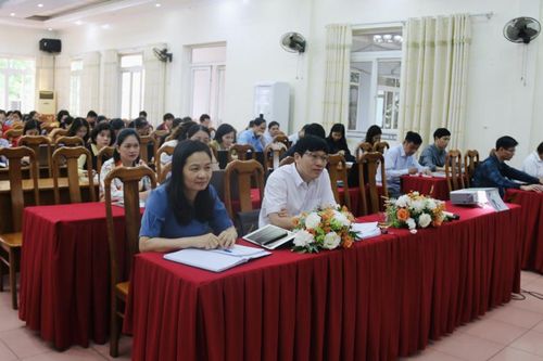 180 học viên tập huấn công tác trẻ em