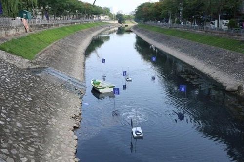 Hồi sinh những dòng sông nước đen