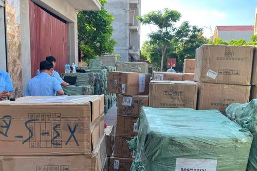 Bắc Ninh: Tiêu hủy 20 tấn mỹ phẩm nhập lậu trị giá 676 triệu đồng