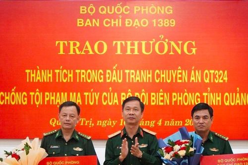 Khen thưởng lực lượng xuất sắc trong quá trình 'đánh' án vụ buôn ma túy xuyên quốc gia