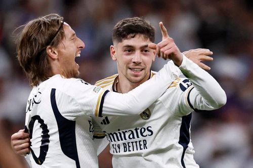 22 phút đẳng cấp của Modric