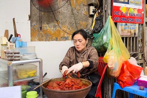 Hàng sứa đỏ gia truyền nức tiếng Hà thành