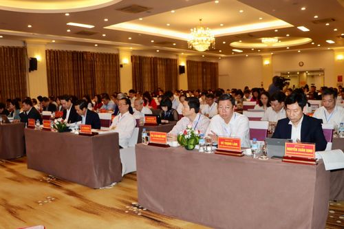 Xây dựng chính sách và chương trình ứng phó với quá trình già hóa dân số nhanh tại Việt Nam