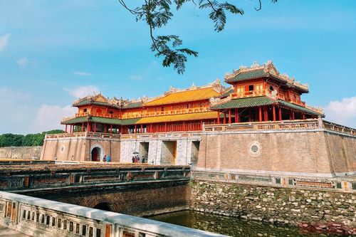 Huế là một trong những điểm đến hợp lý trong tháng 4 và tháng 5